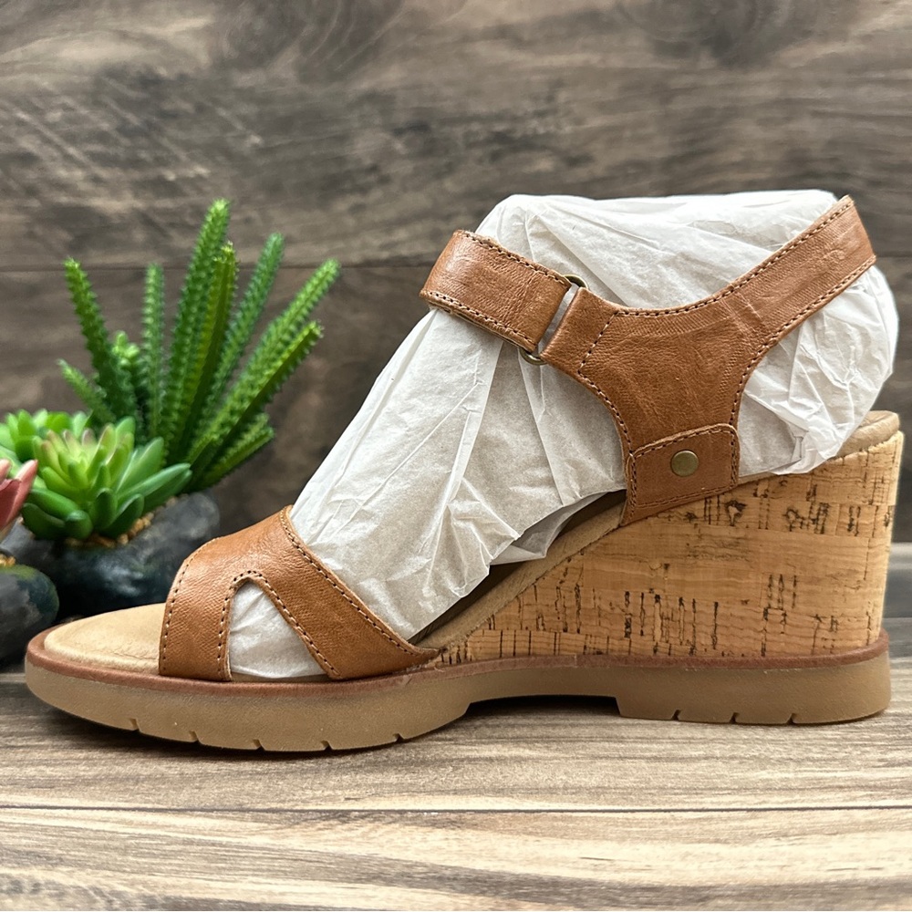 NIB Sofft Cyndy Strappy Wedge Leather Sandal Luggage Tan 9M 40 - Picture 7 of 13